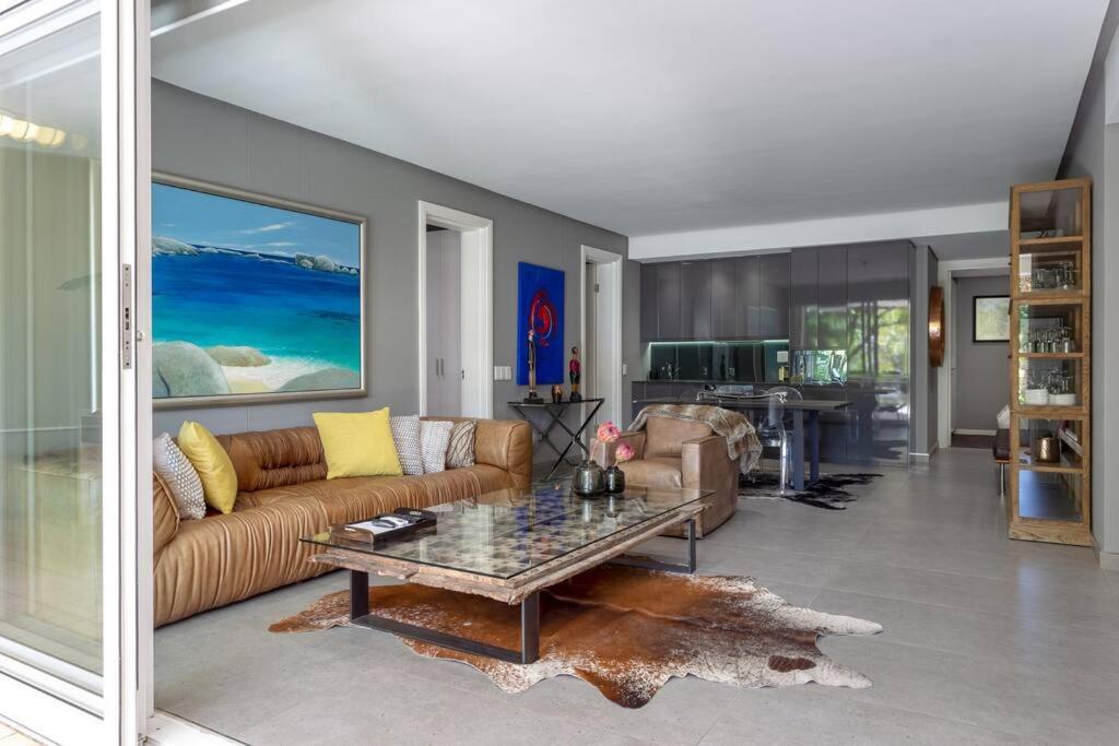 Luxury Waterfront Canals Apartment Cape Town